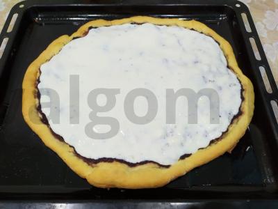Skanus pyragas su vyšniomis ir grietine Žingsnis 12