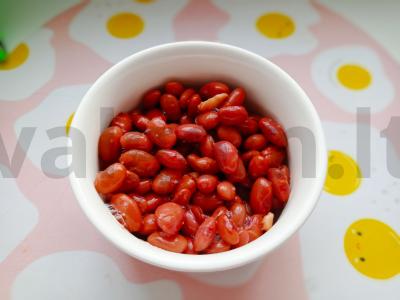 Raudonieji barščiai su pupelėmis ir jautiena mėsos sultinyje Žingsnis 3