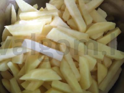 Namuose keptos bulvytės Žingsnis 1