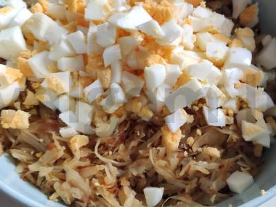 Kreminis pyragas su kopūstais ir kiaušiniais Žingsnis 4