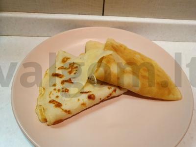 Sūrio blyneliai pagrindine nuotrauka
