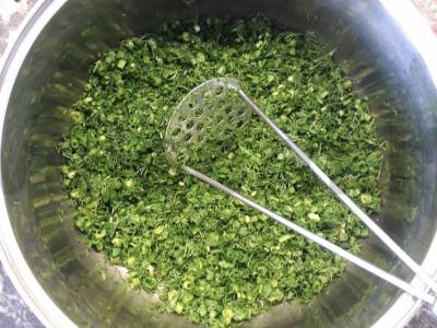 Vandens, grietinės ir majonezo omletas Žingsnis 1