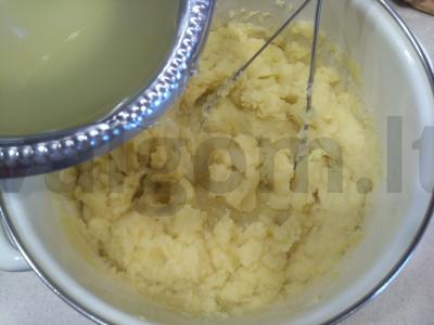 Bulvių košė su sviestu ir muskato riešutu Žingsnis 4