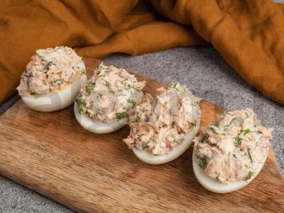 Kiaušiniai, įdaryti rausvąja lašiša ir krapais Žingsnis 4