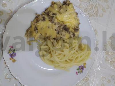 Julienne su vištiena ir grybais be orkaitės pagrindine nuotrauka