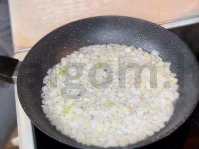 Sriuba su džiovintomis rūgštynėmis Žingsnis 4