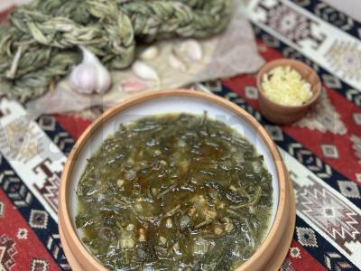 Sriuba su džiovintomis rūgštynėmis pagrindine nuotrauka