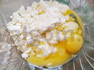 Mėsos paplotėliai ant varškės ir kefyro Žingsnis 1