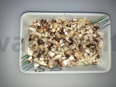 Vištienos šlaunelės su grybais Žingsnis 2