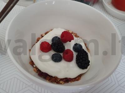 Granola pusryčiams per 3 minutes Žingsnis 2
