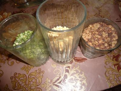 Žirnių ir lęšių sriuba su rūkyta mėsa Žingsnis 1