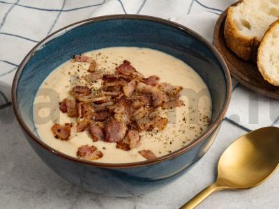 Bulvių košė su mocarela ir šonine pagrindine nuotrauka