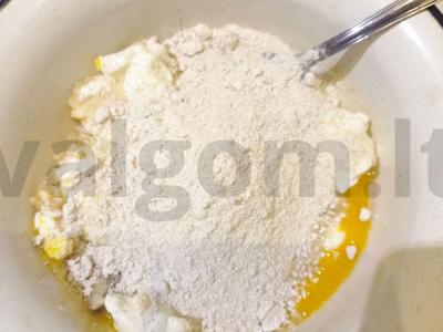 Dietiniai bananų blyneliai Žingsnis 3