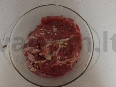 Kepta kiaulienos sprandinė Žingsnis 2