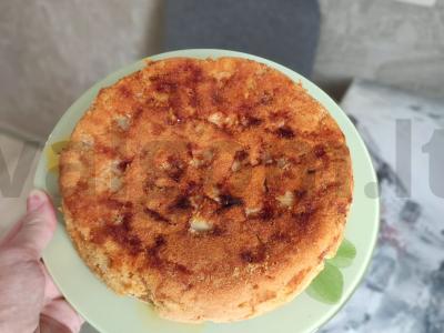 Traški charlotte multicooker keptuvėje Žingsnis 11