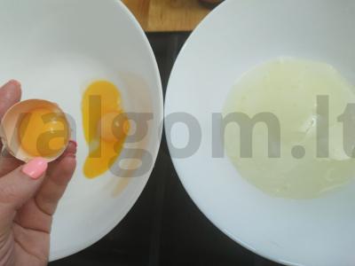 Omletas "Poulard" pusryčiams Žingsnis 1