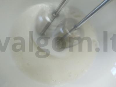 Omletas "Poulard" pusryčiams Žingsnis 2