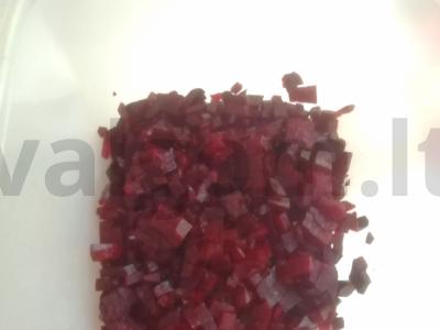 Vinaigrette su marinuotais agurkais ir žirneliais Žingsnis 1