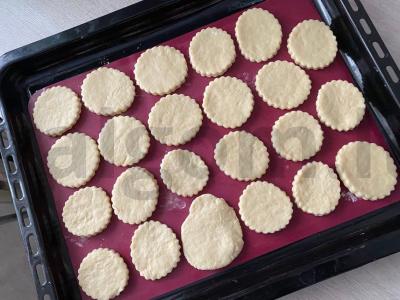 Aromatingi naminiai sausainiai su grietine Žingsnis 9