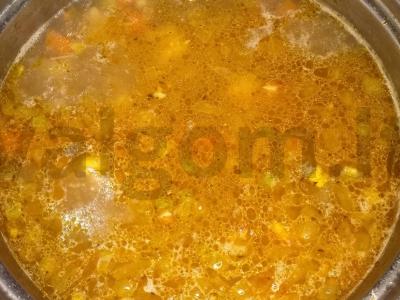 Kalakutienos sriuba su žaliaisiais žirneliais Žingsnis 7