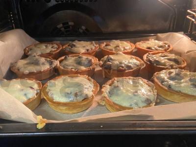 Julienne su grietinėle tartaletėse Žingsnis 3