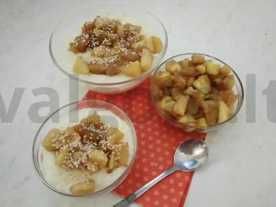Ryžių pudingas su obuoliais pagrindine nuotrauka