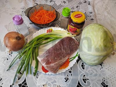 Troškinti kopūstai su kiaulienos nugarine Žingsnis 1