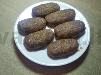 Bulvių pyragas su kakava ir kondensuotu pienu pagrindine nuotrauka