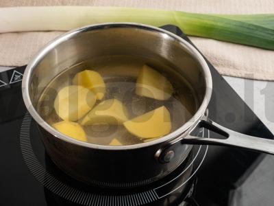 Bulvių košė su keptais porais Žingsnis 2