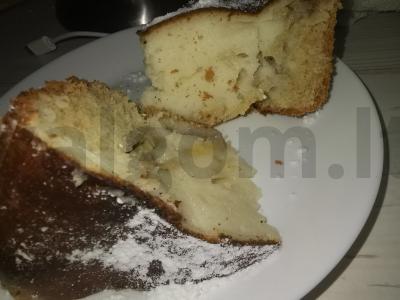 Bananų rojaus pyragas pagrindine nuotrauka