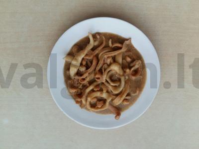 Skanūs kalmarai kefyro ir sojos padaže pagrindine nuotrauka