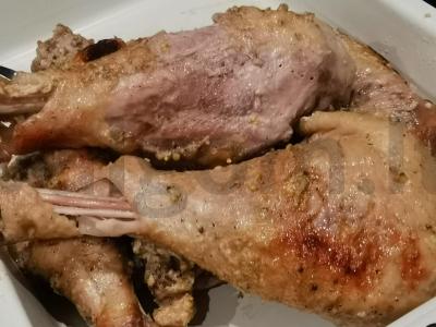 Orkaitėje keptas kalakutas pagrindine nuotrauka