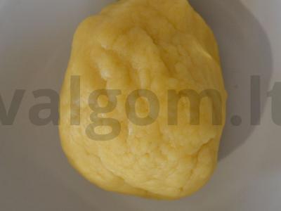 Obuolių pyragas su traškiais trupiniais Žingsnis 3