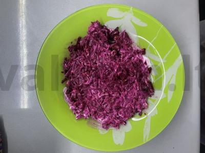 Burokėlių plitimas pagrindine nuotrauka