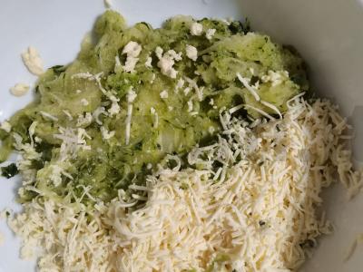 Cukinijų ir sūrio paplotėliai Žingsnis 1