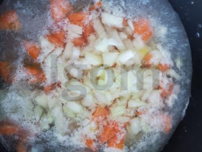 Dietinė sriuba su šparaginėmis pupelėmis Žingsnis 5