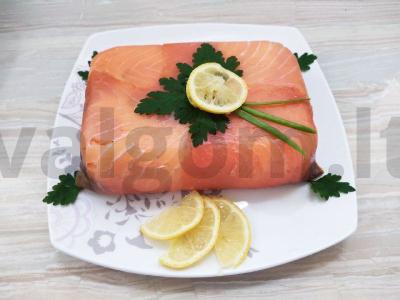 Originalus rūkytos lašišos terinas su kreminiu įdaru pagrindine nuotrauka