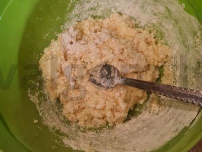 Sūrio pyragaičiai su žaliuoju obuoliu Žingsnis 1