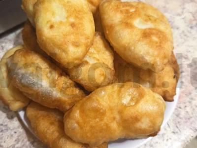 Šeimos pyragai su bulvėmis pagrindine nuotrauka