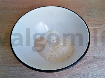 Pasninko plokštainis su raugintais kopūstais Žingsnis 1