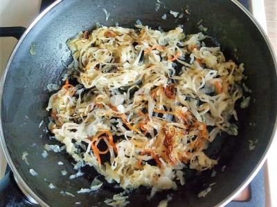 Pasninko plokštainis su raugintais kopūstais Žingsnis 2