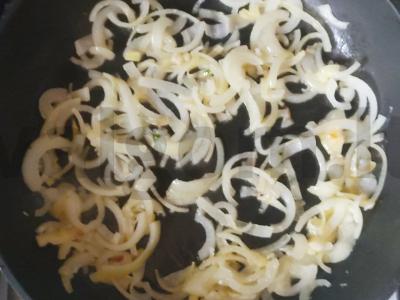 Aromatingas vištienos plovas Žingsnis 5