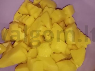 Bulvių troškinys su mėsa Žingsnis 2