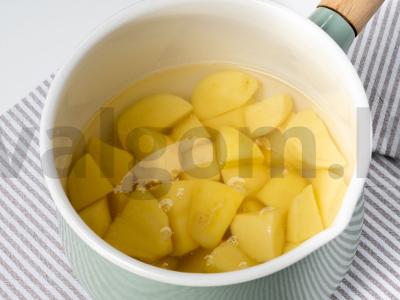 Bulvių rožės orkaitėje Žingsnis 1