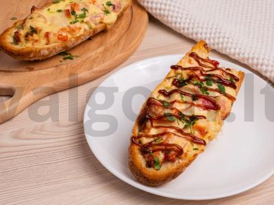 Bagetė su dešros ir majonezo įdaru pagrindine nuotrauka