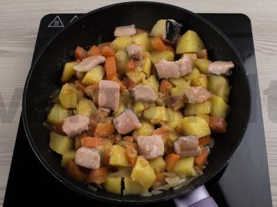 Žuvies ir pipirų troškinys Žingsnis 9