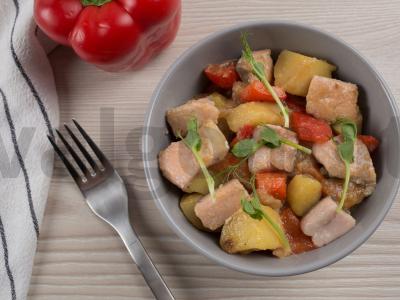 Žuvies ir pipirų troškinys pagrindine nuotrauka