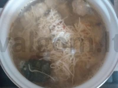 Sriuba su mėsos kukuliais ir makaronais Žingsnis 7