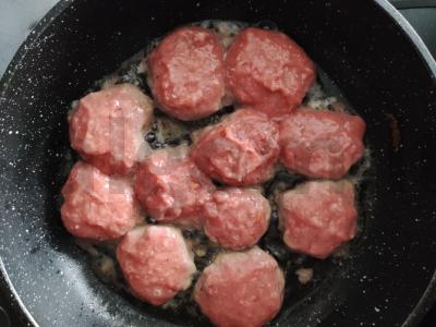 Vištienos kukuliai pomidorų ir grietinės padaže su grikiais Žingsnis 5