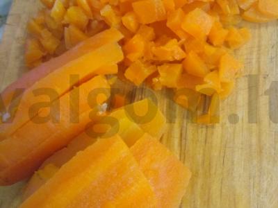 Vinaigrette su raugintais kopūstais ir agurkais Žingsnis 3